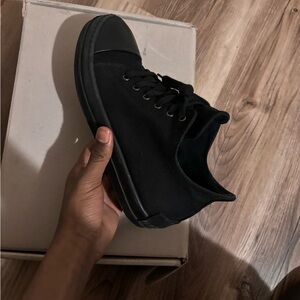 Rick Owen black 41 us 8 comes with box and tags